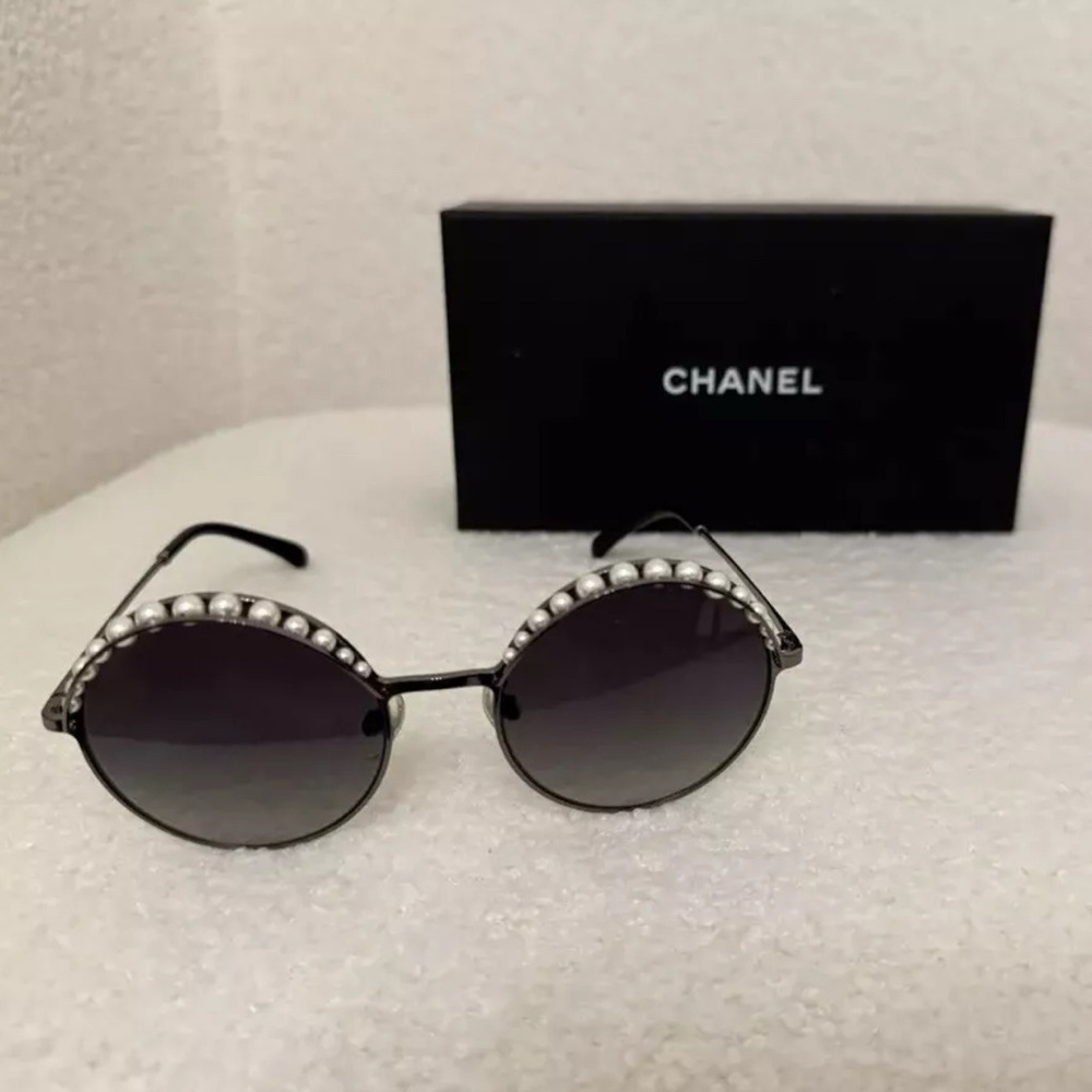 Chanel Black Sunglasses with Pearl Accents 4234H Round